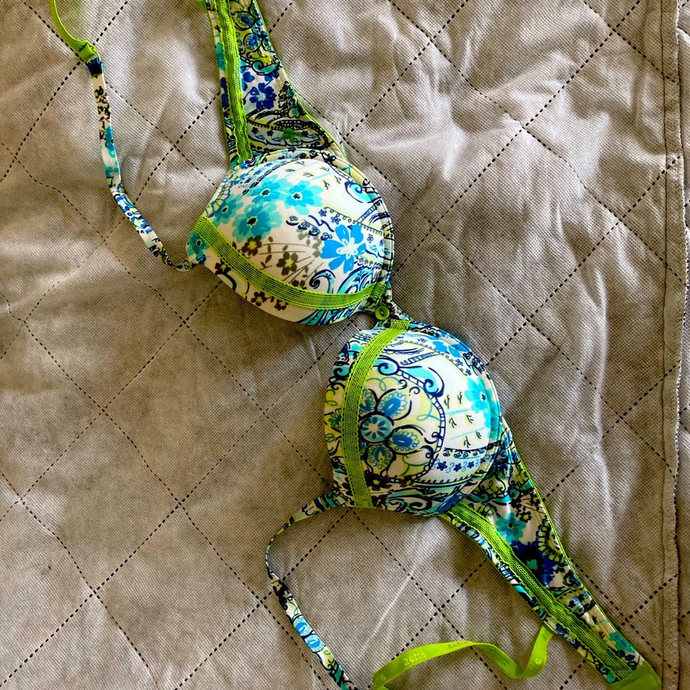 Aerie 34C patterned bra